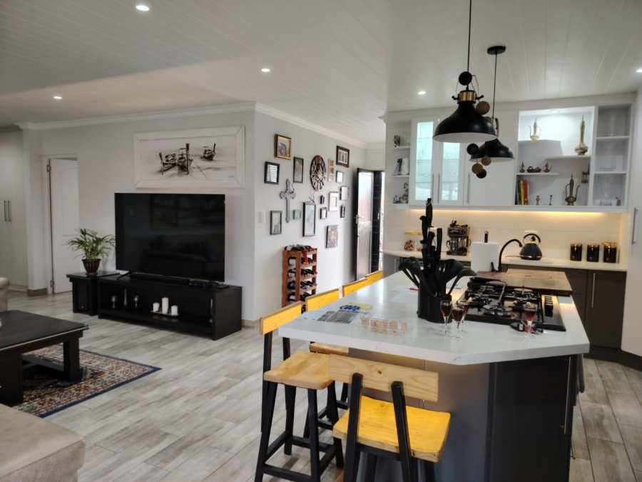 3 Bedroom Property for Sale in Tergniet Western Cape